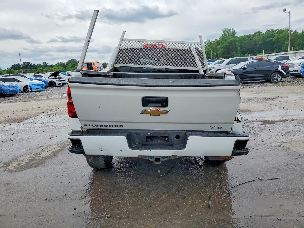 2018 CHEVROLET SILVERADO K1500 LT photo 6