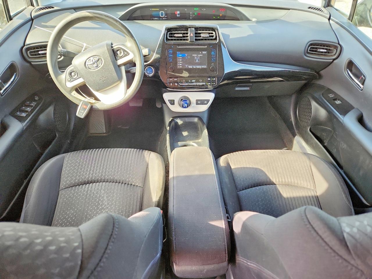 2018 TOYOTA PRIUS TWO photo 15