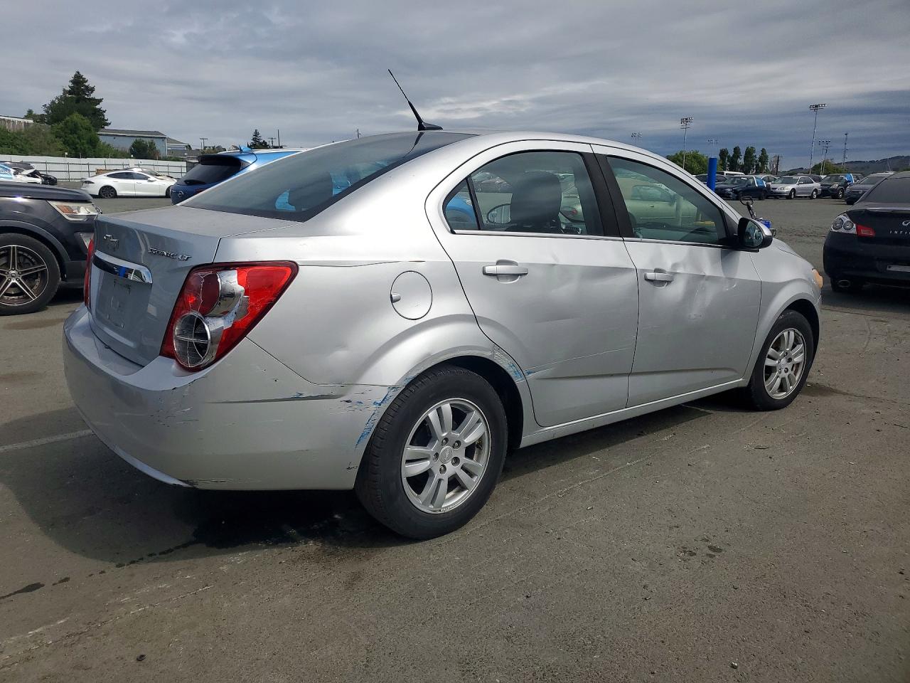 2014 CHEVROLET SONIC LT photo 5