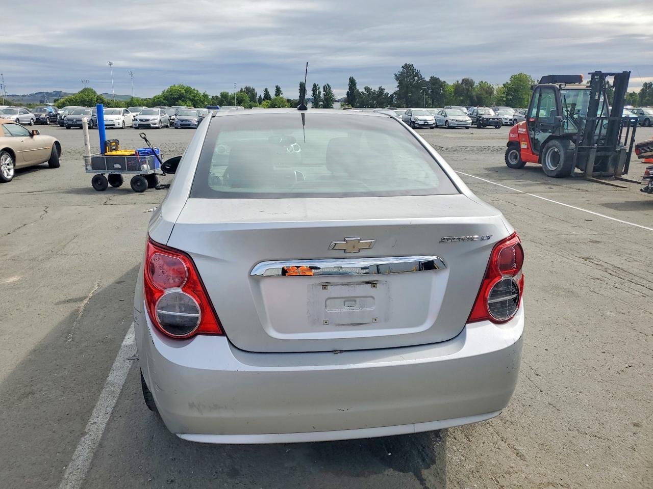 2014 CHEVROLET SONIC LT photo 11