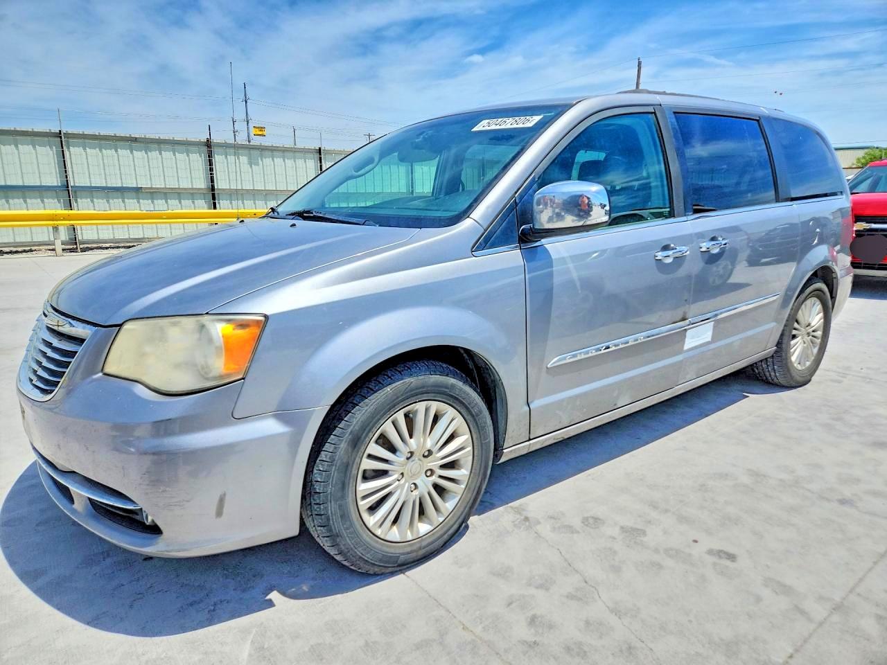 2013 CHRYSLER TOWN & COUNTRY