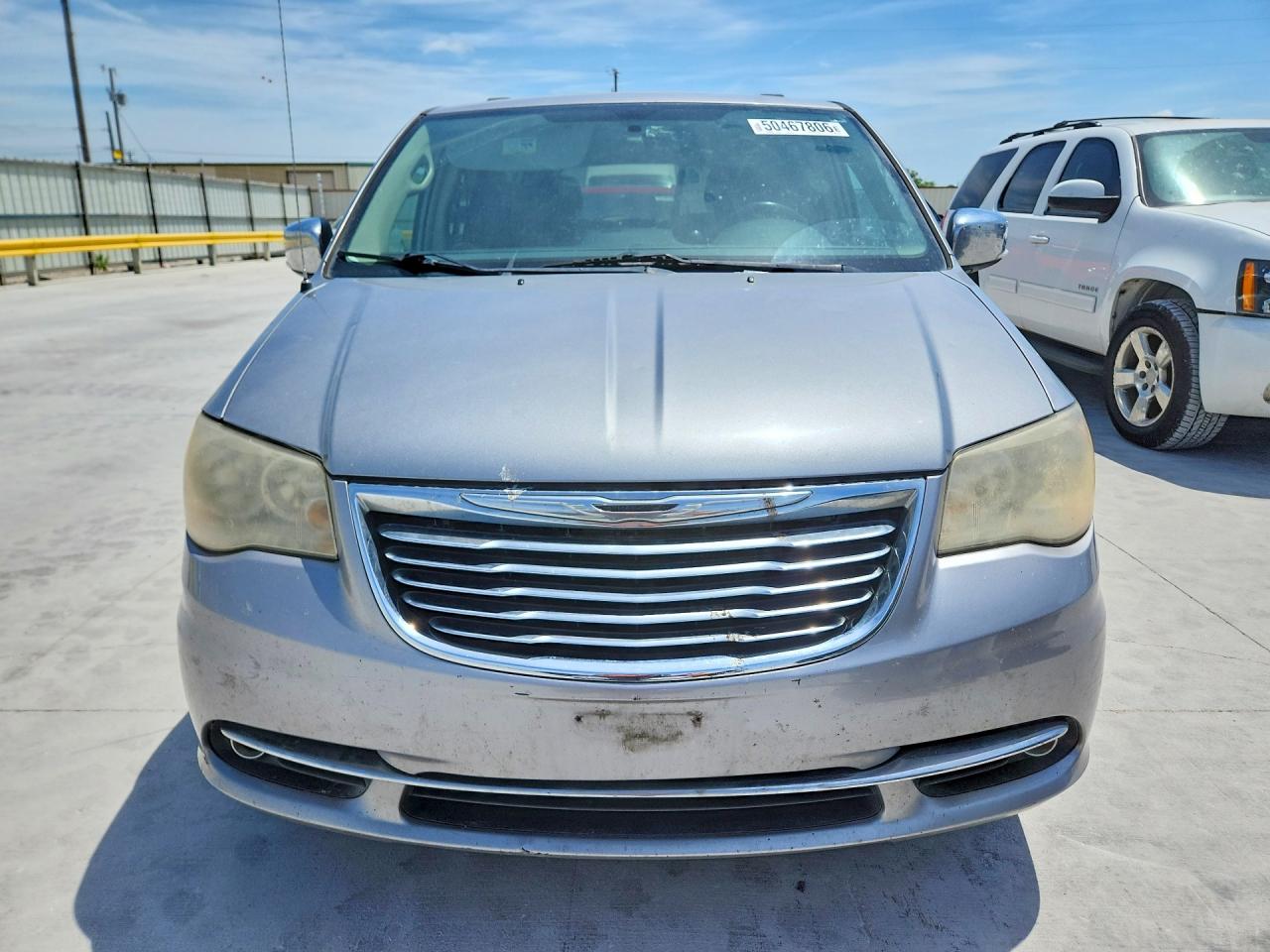 2013 CHRYSLER TOWN & COUNTRY TOURING L photo 13