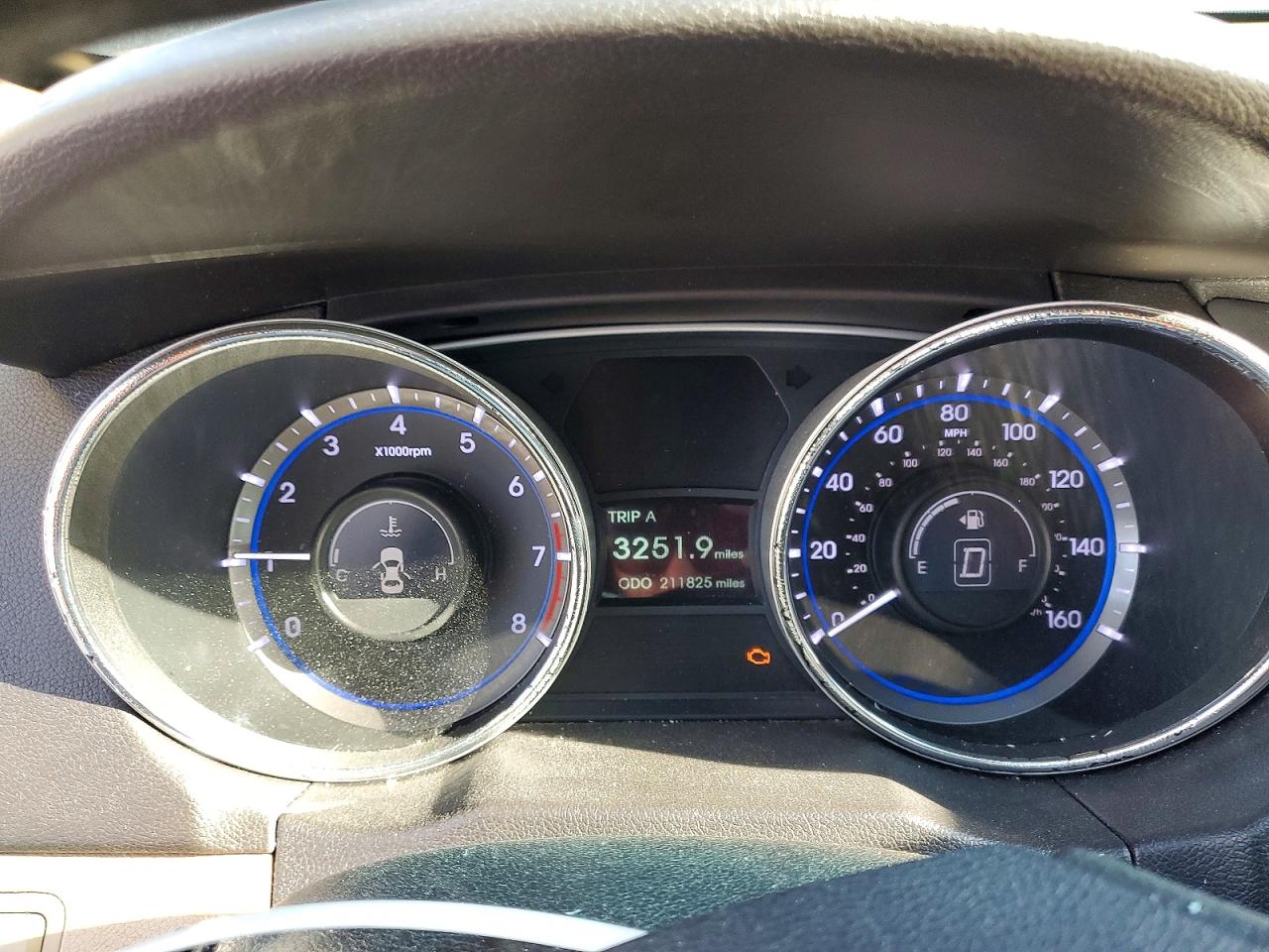 2014 HYUNDAI SONATA GLS photo 25