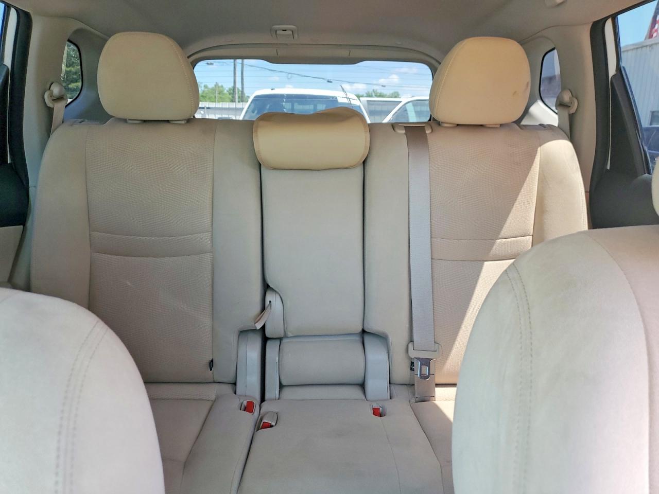 2016 NISSAN ROGUE SV photo 28