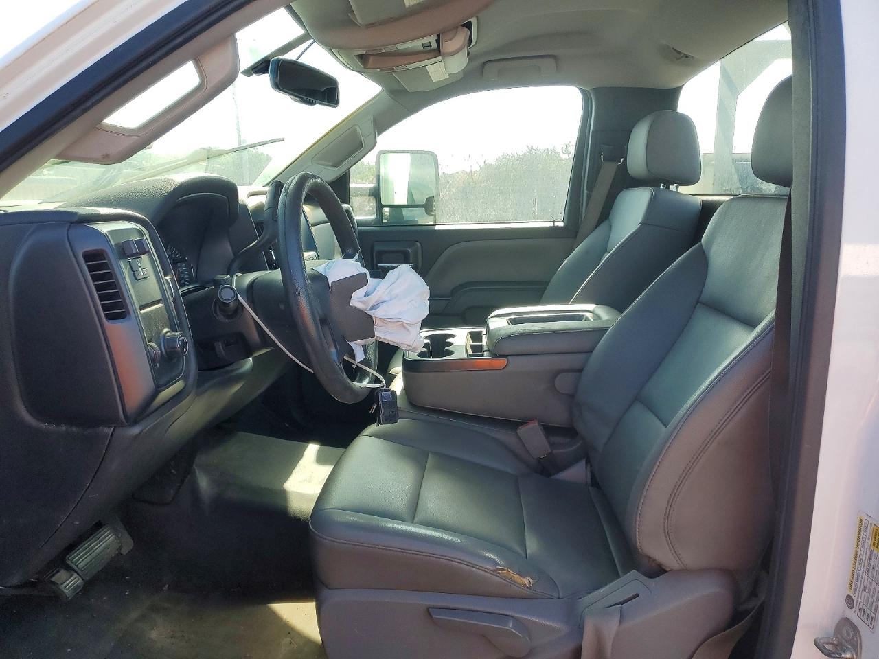 2016 CHEVROLET SILVERADO C2500 HEAVY DUTY photo 13