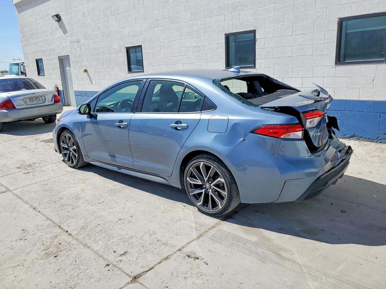 2022 TOYOTA COROLLA SE photo 4