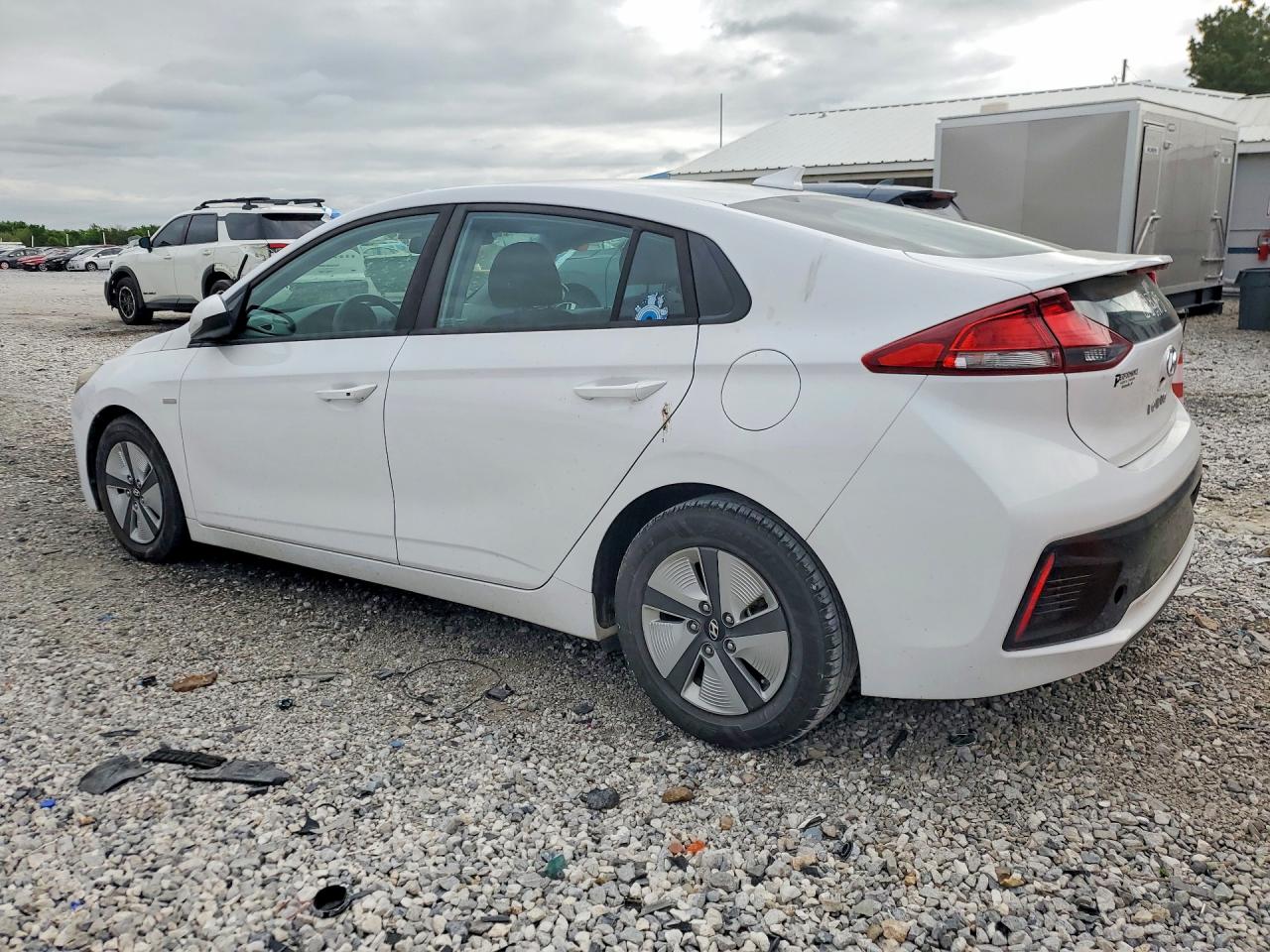 2018 HYUNDAI IONIQ BLUE photo 4