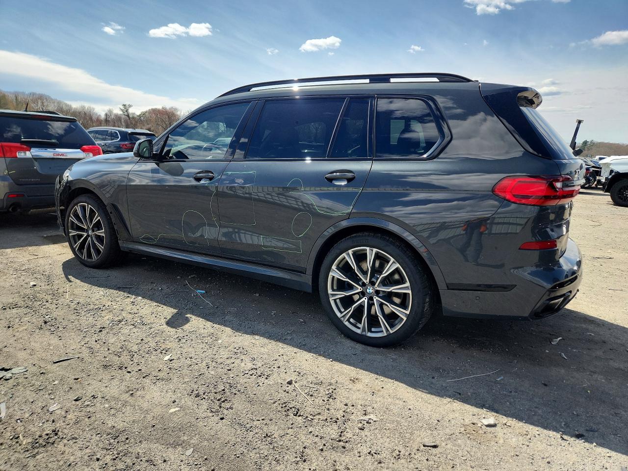 2022 BMW X7 M50I photo 3