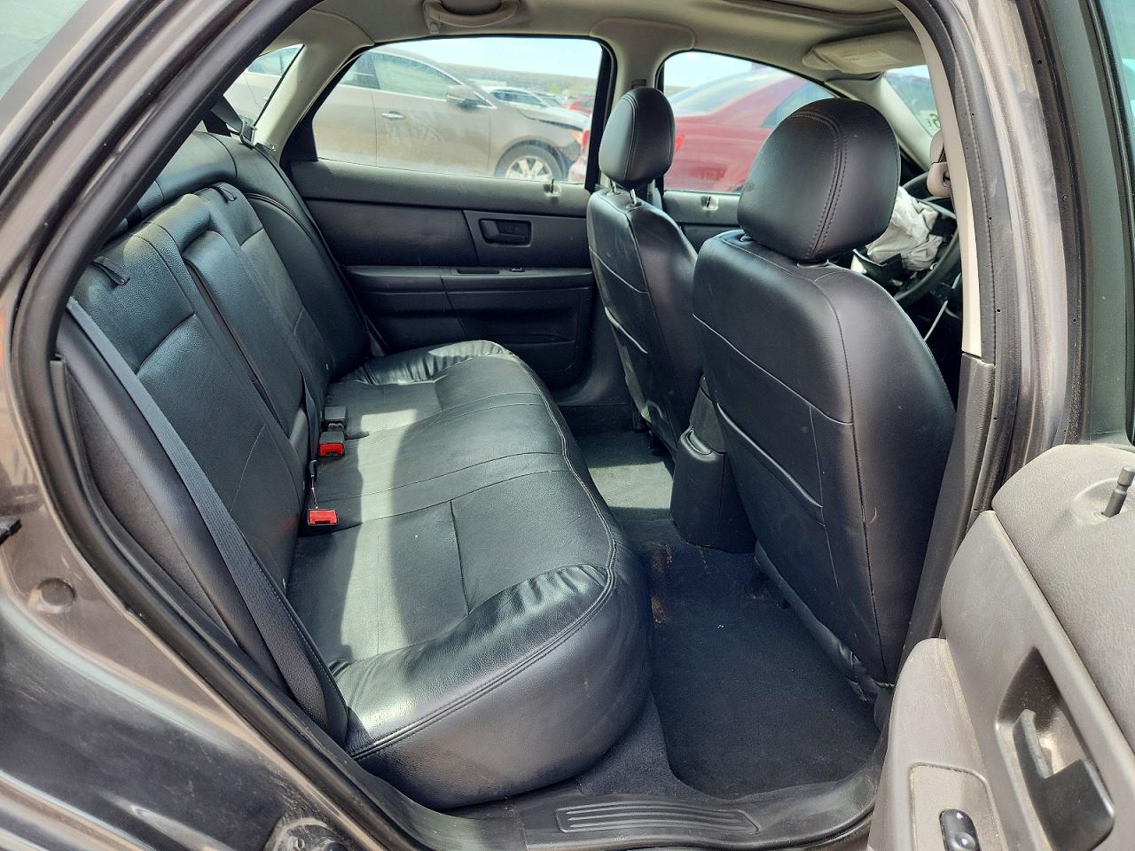 2004 FORD TAURUS SEL photo 19
