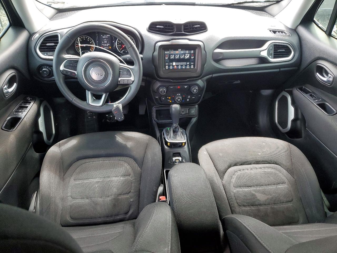 2019 JEEP RENEGADE LATITUDE photo 22