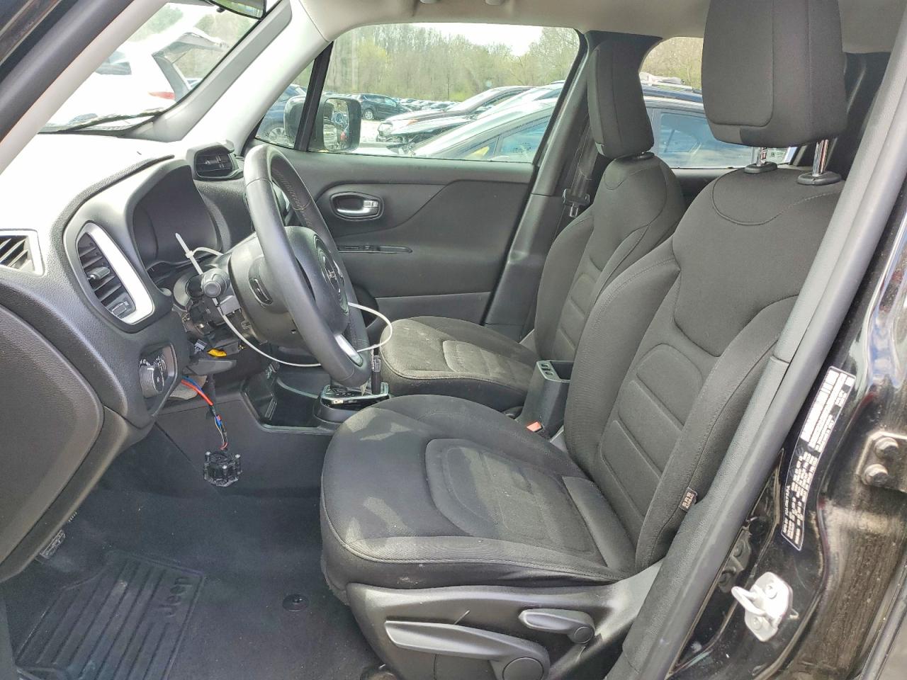 2019 JEEP RENEGADE LATITUDE photo 19