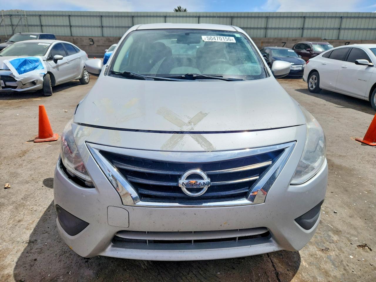 2018 NISSAN VERSA SV photo 9