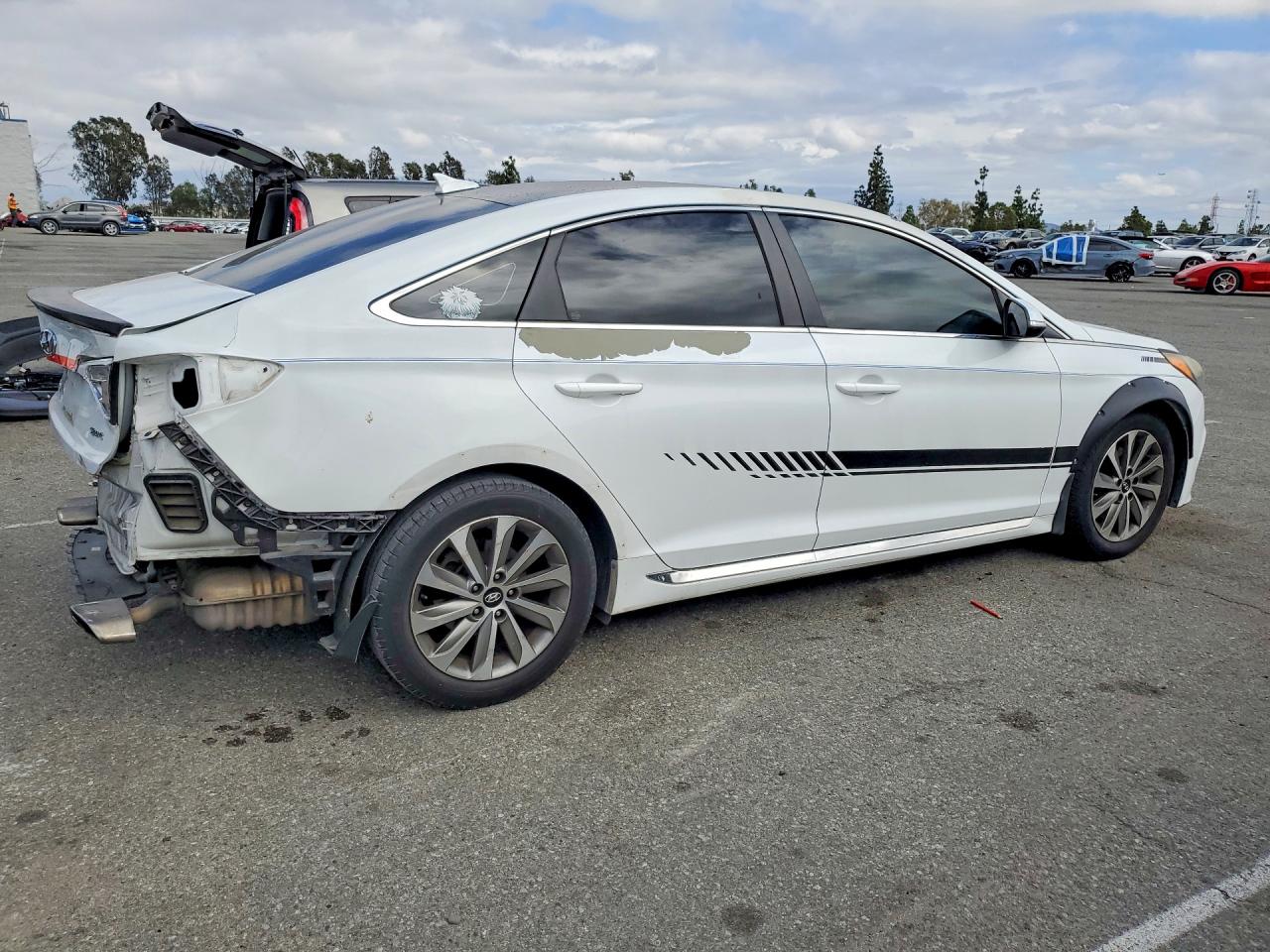 2016 HYUNDAI SONATA SPORT photo 5