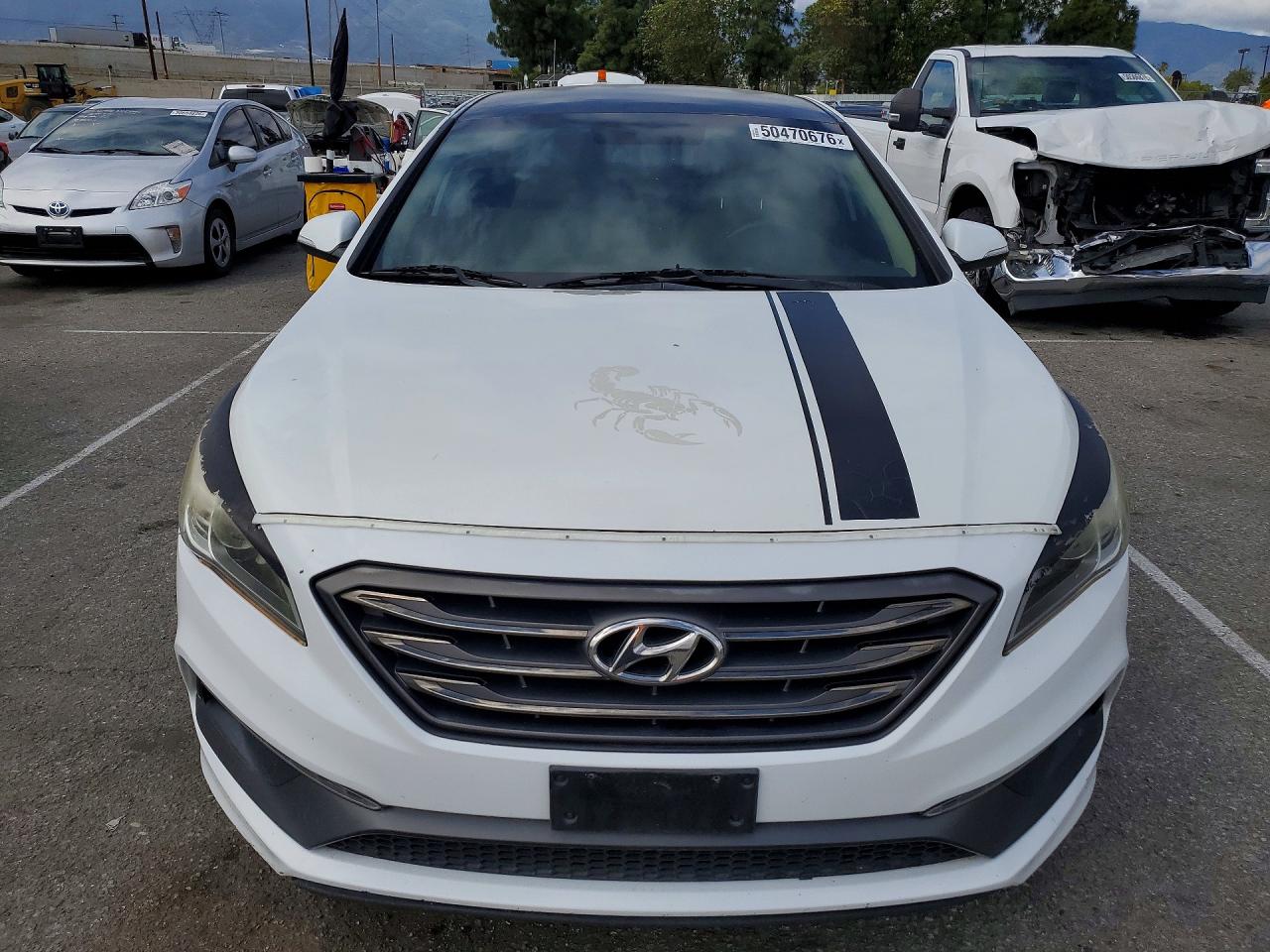 2016 HYUNDAI SONATA SPORT photo 9