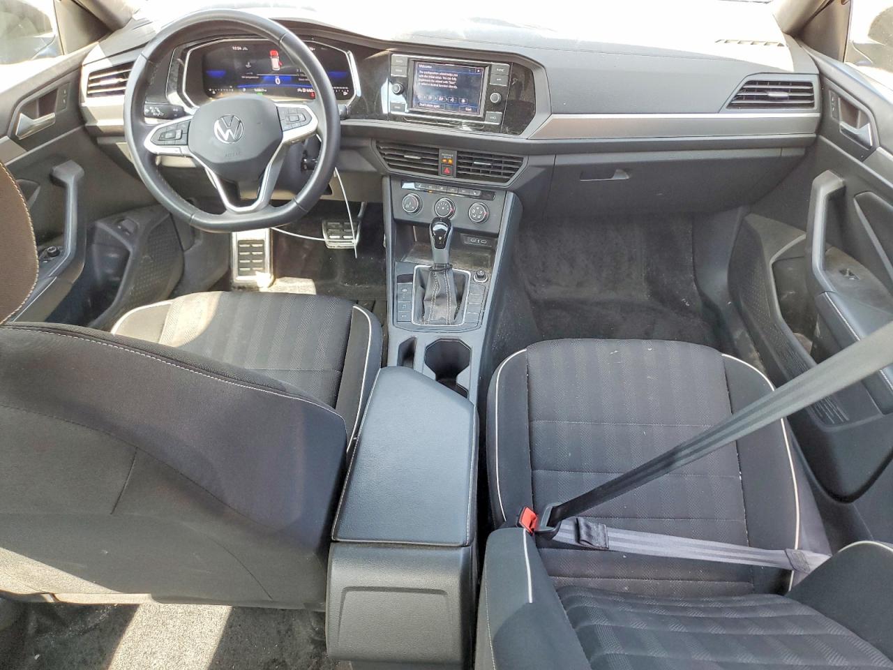 2024 VOLKSWAGEN JETTA SPORT photo 8
