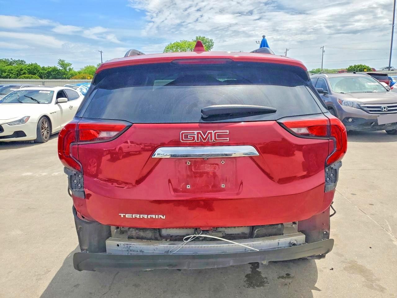 2018 GMC TERRAIN SLE photo 11