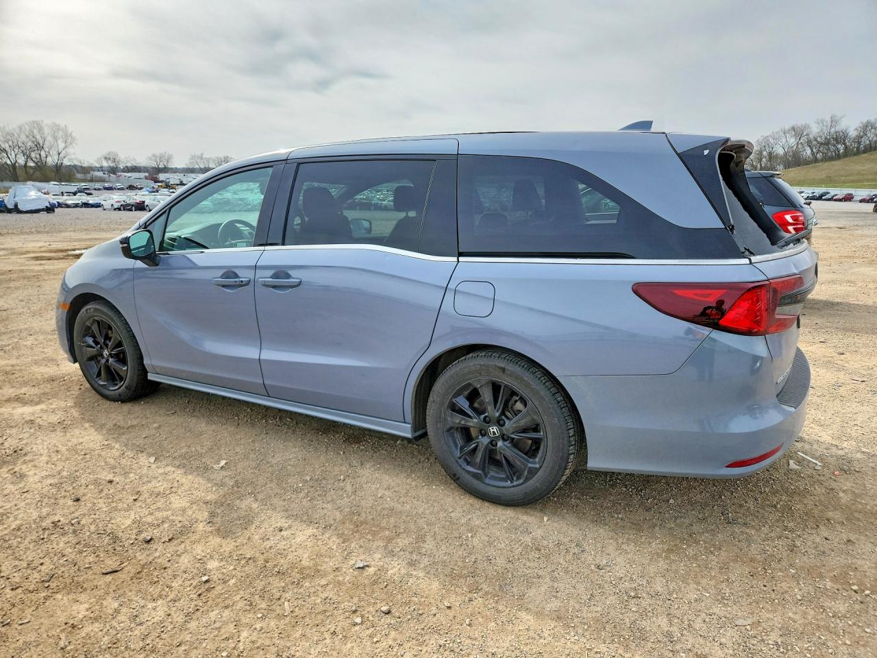2023 HONDA ODYSSEY SPORT-L photo 2