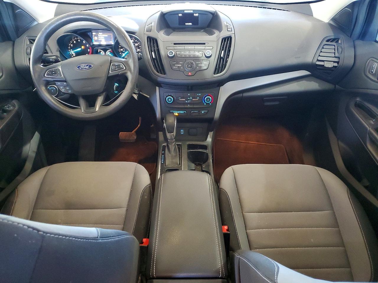 2017 FORD ESCAPE S photo 22