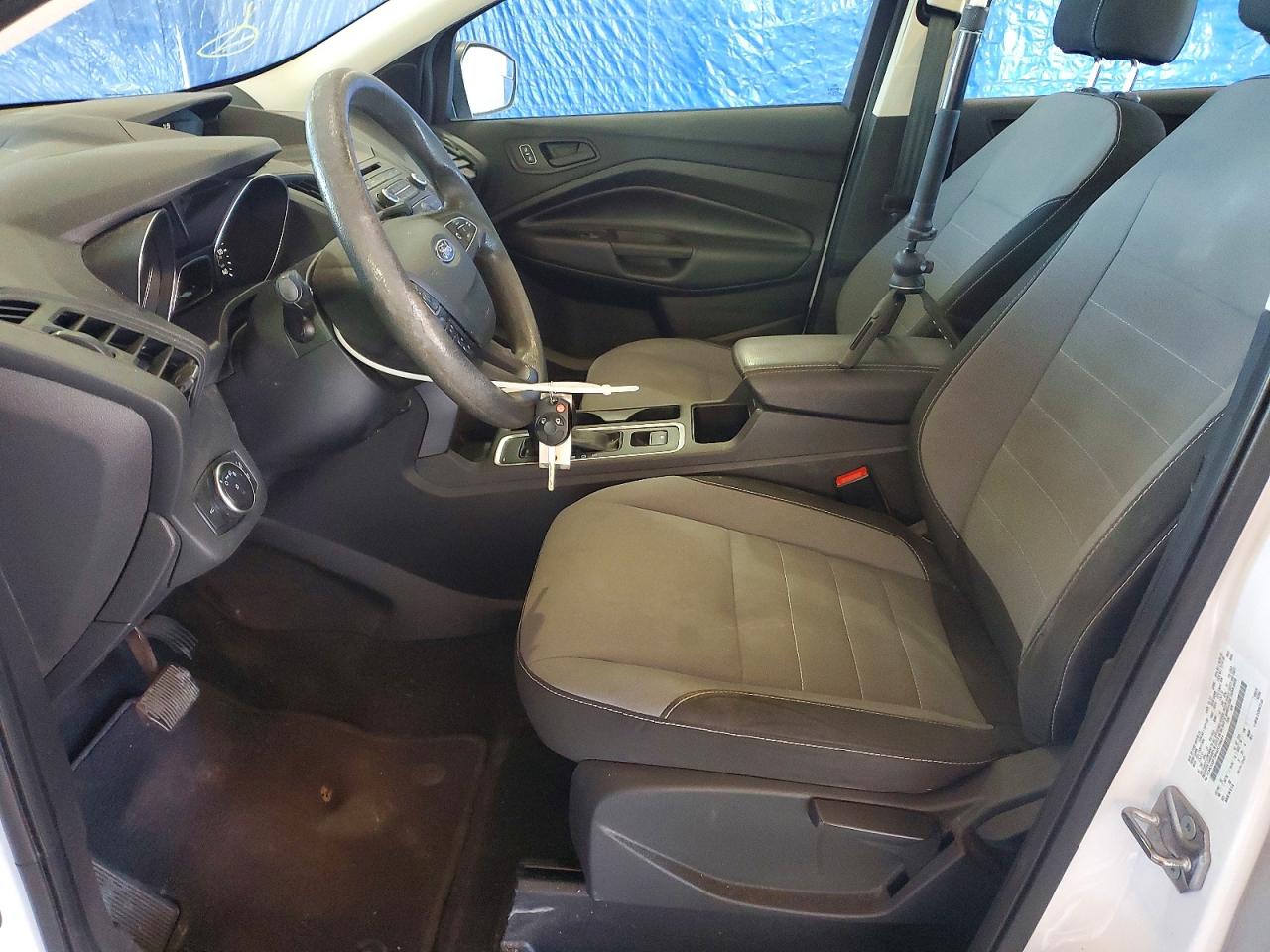 2017 FORD ESCAPE S photo 19
