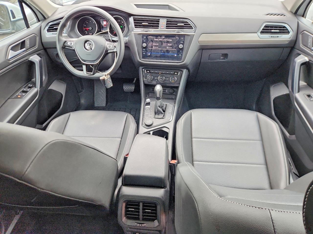 2021 VOLKSWAGEN TIGUAN SE photo 22
