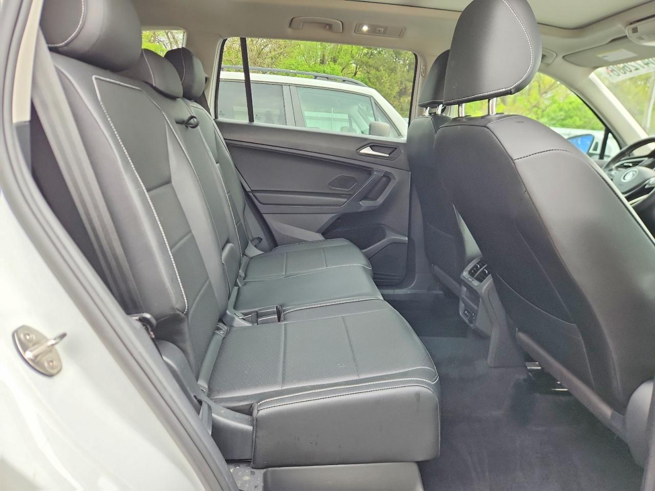 2021 VOLKSWAGEN TIGUAN SE photo 31