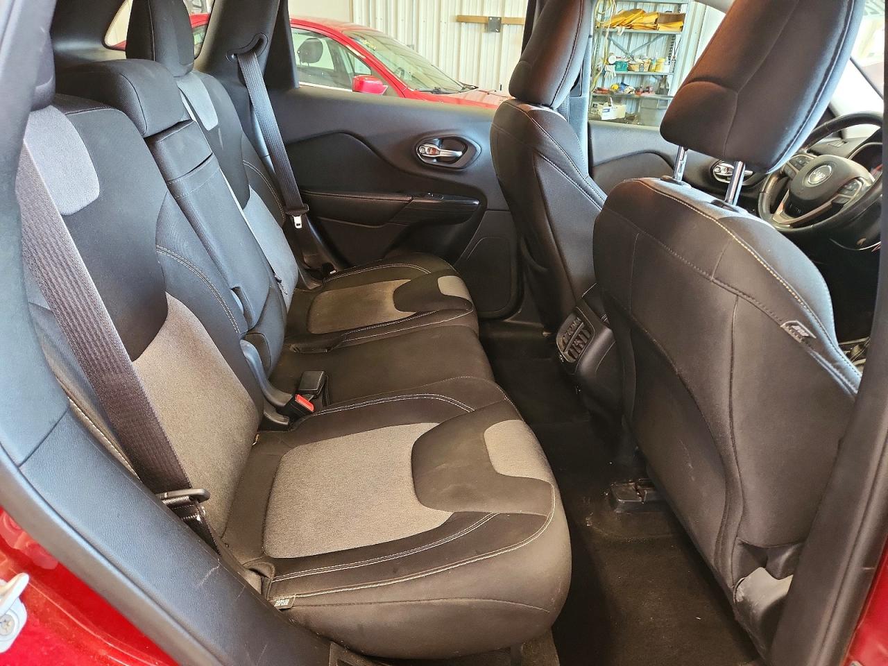 2014 JEEP CHEROKEE LATITUDE photo 19