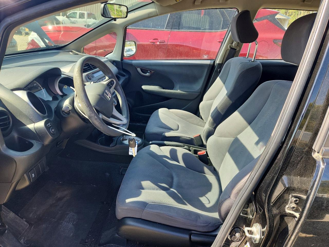 2013 HONDA FIT photo 7
