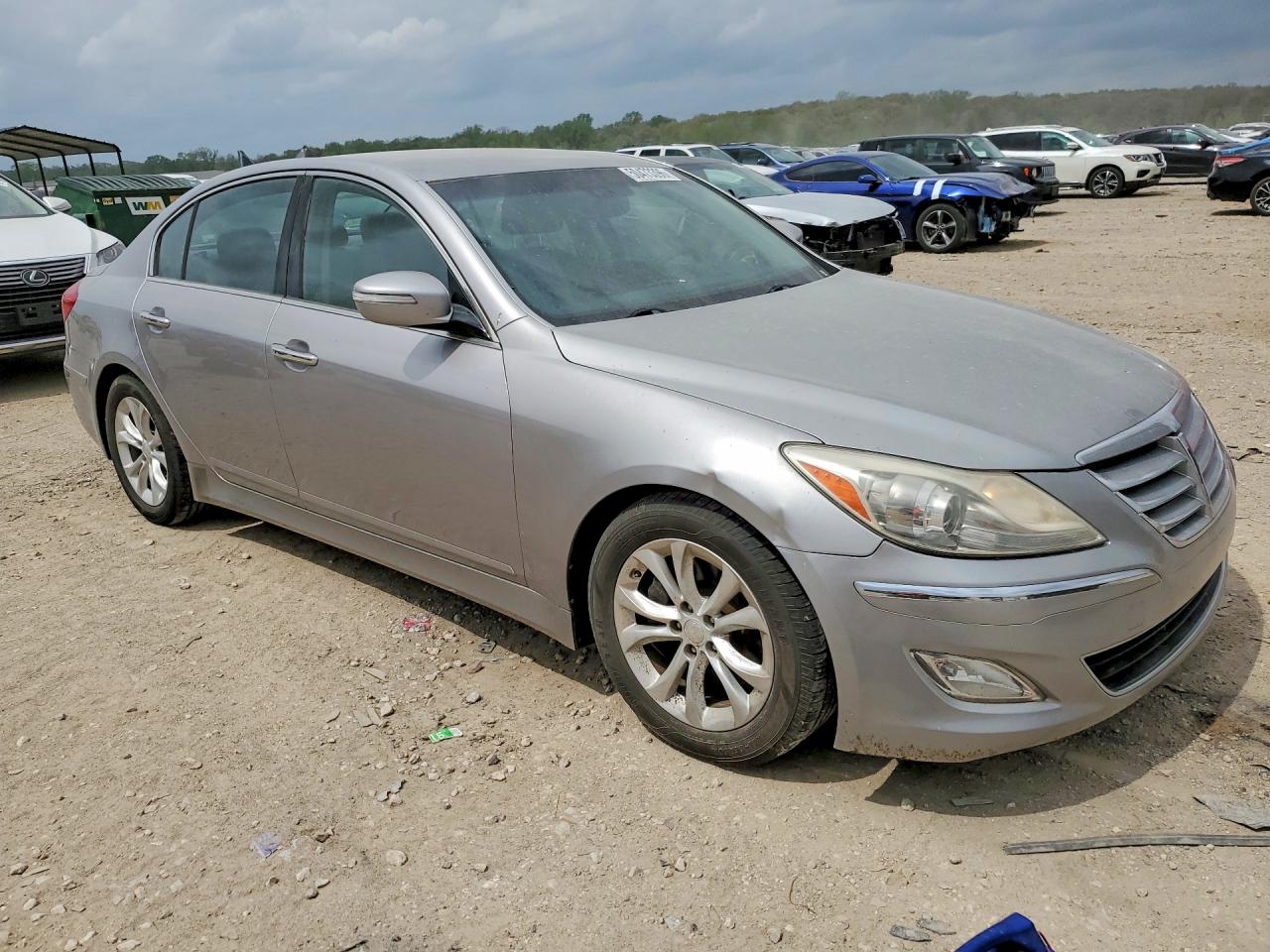 2013 HYUNDAI GENESIS 3.8L photo 4
