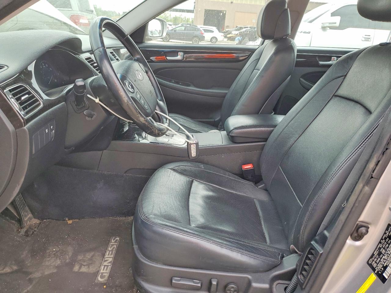 2013 HYUNDAI GENESIS 3.8L photo 7