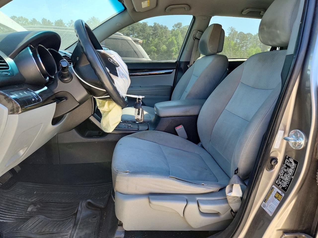 2012 KIA SORENTO LX photo 19