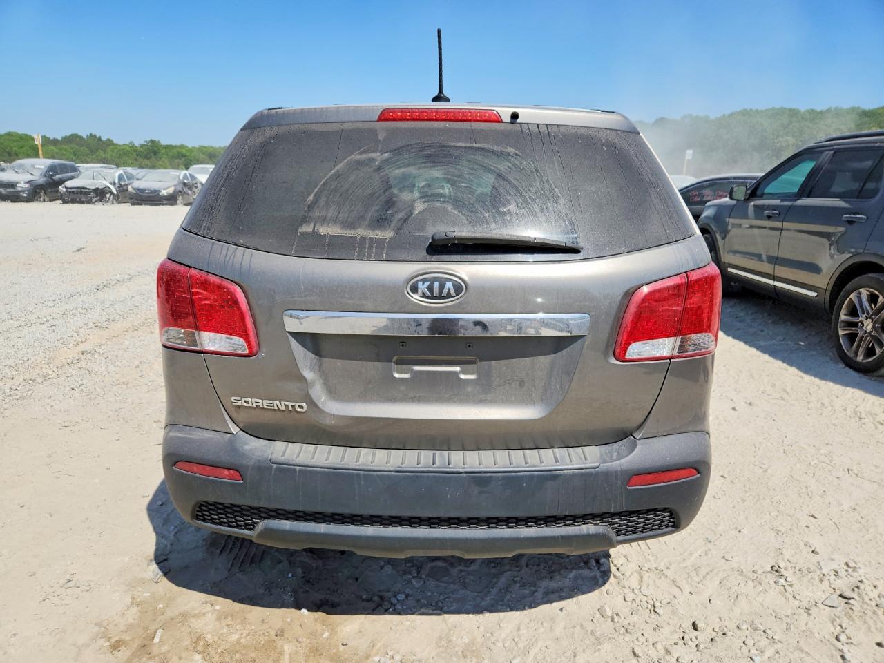 2012 KIA SORENTO LX photo 16