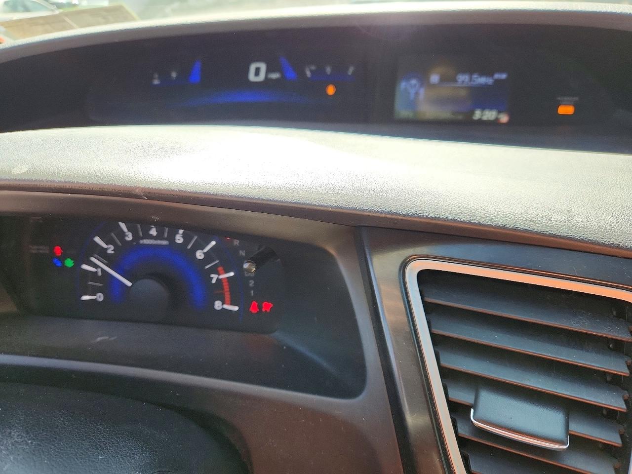 2013 HONDA CIVIC LX photo 9
