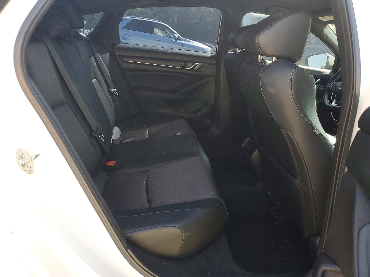 2020 HONDA ACCORD SPORT photo 19