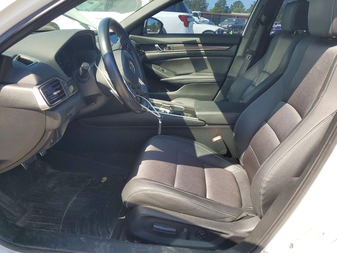 2020 HONDA ACCORD SPORT photo 13