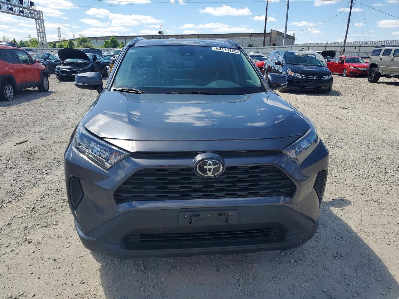 2019 TOYOTA RAV4 LE photo 13