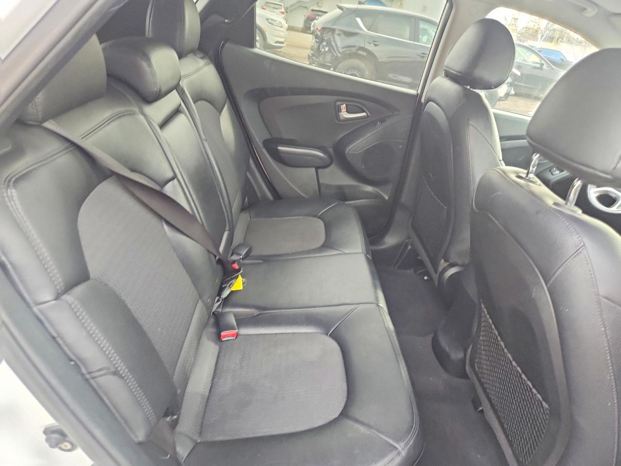 2013 HYUNDAI TUCSON GLS photo 28