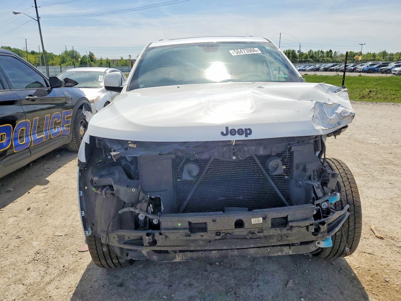2018 JEEP GRAND CHEROKEE LAREDO photo 13