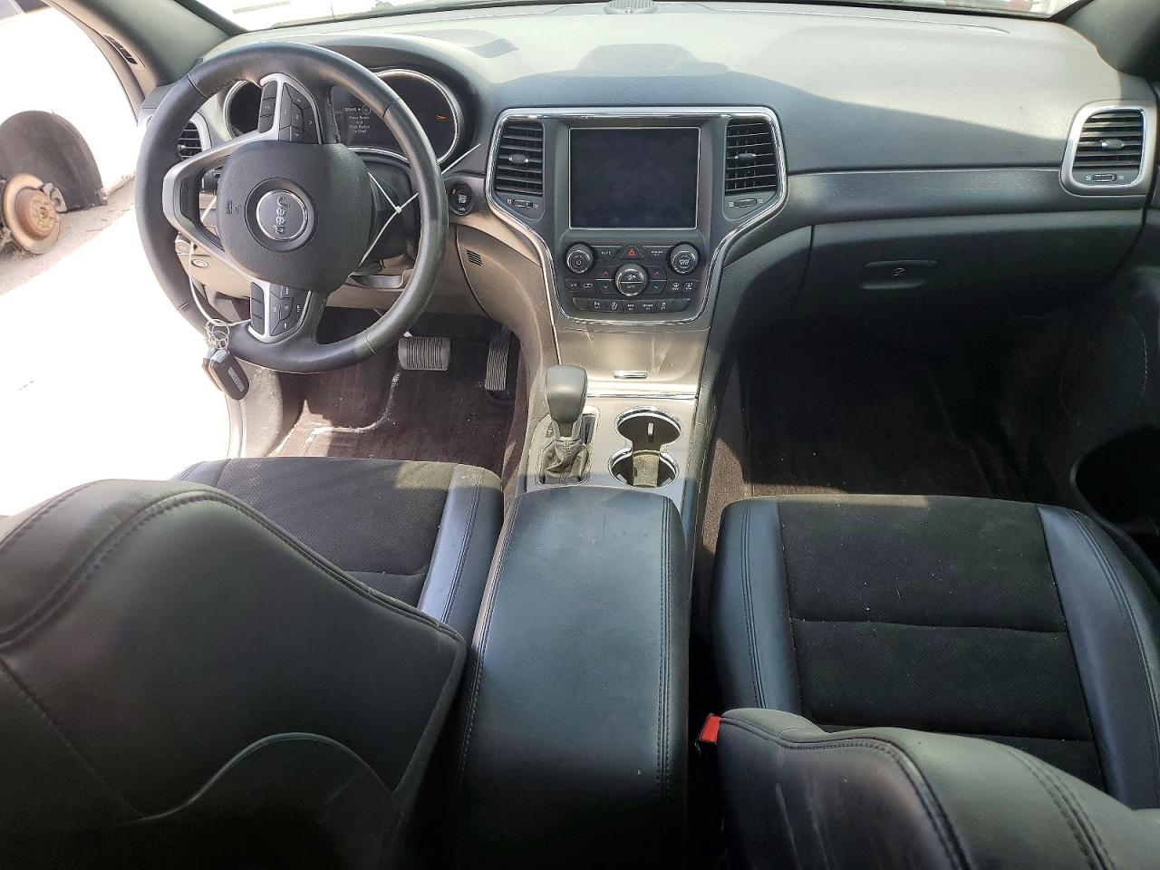 2018 JEEP GRAND CHEROKEE LAREDO photo 22