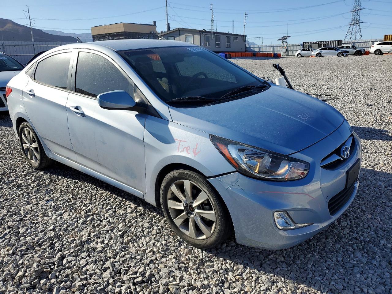 2012 HYUNDAI ACCENT photo 7