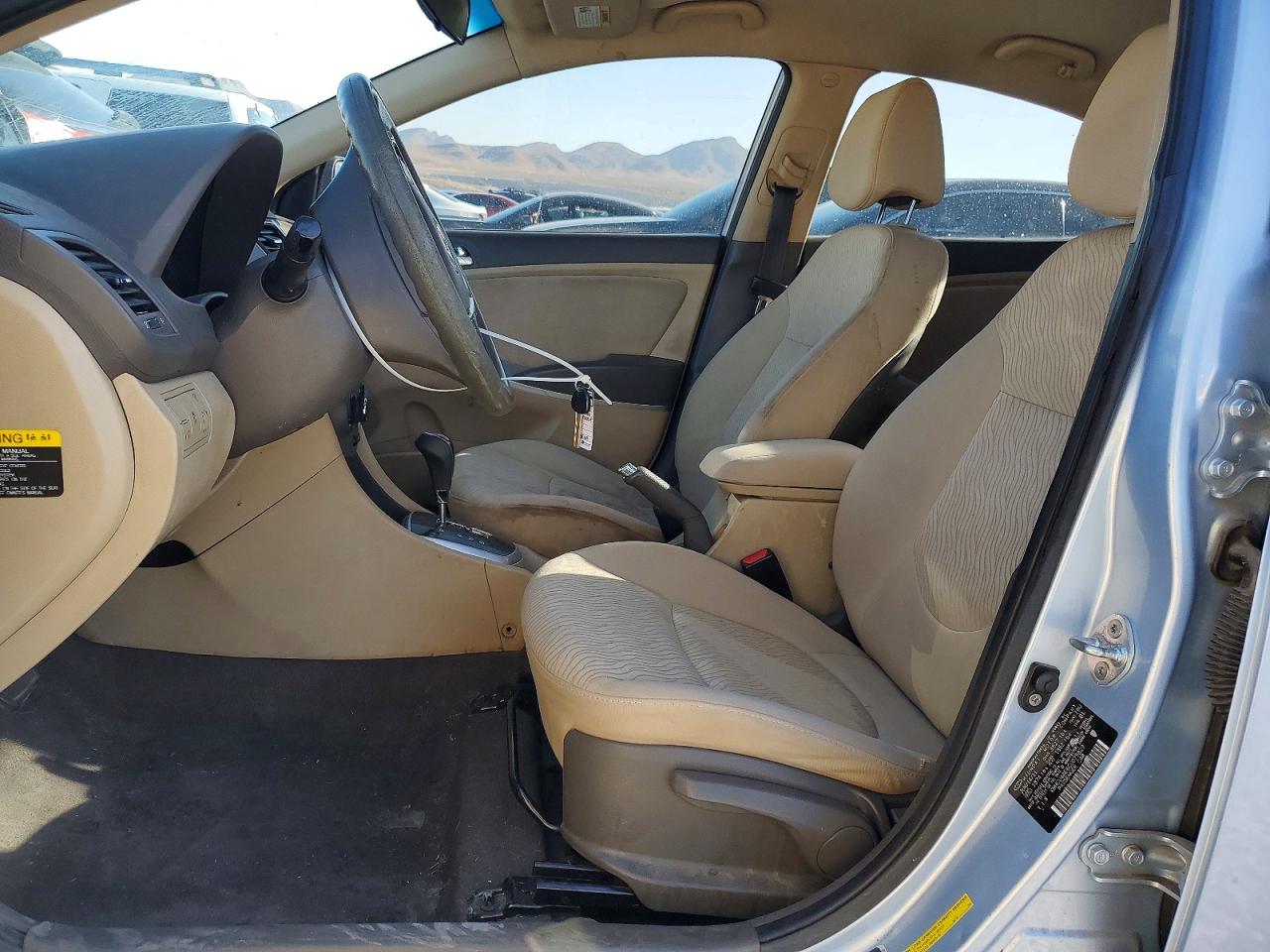 2012 HYUNDAI ACCENT photo 13