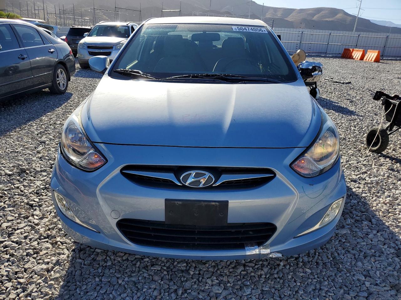 2012 HYUNDAI ACCENT photo 9