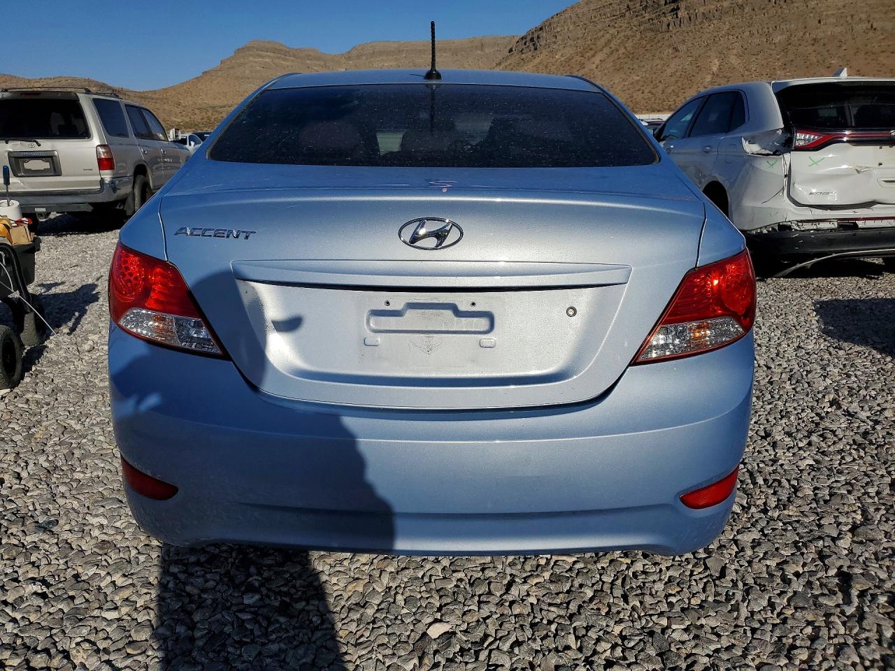 2012 HYUNDAI ACCENT photo 11