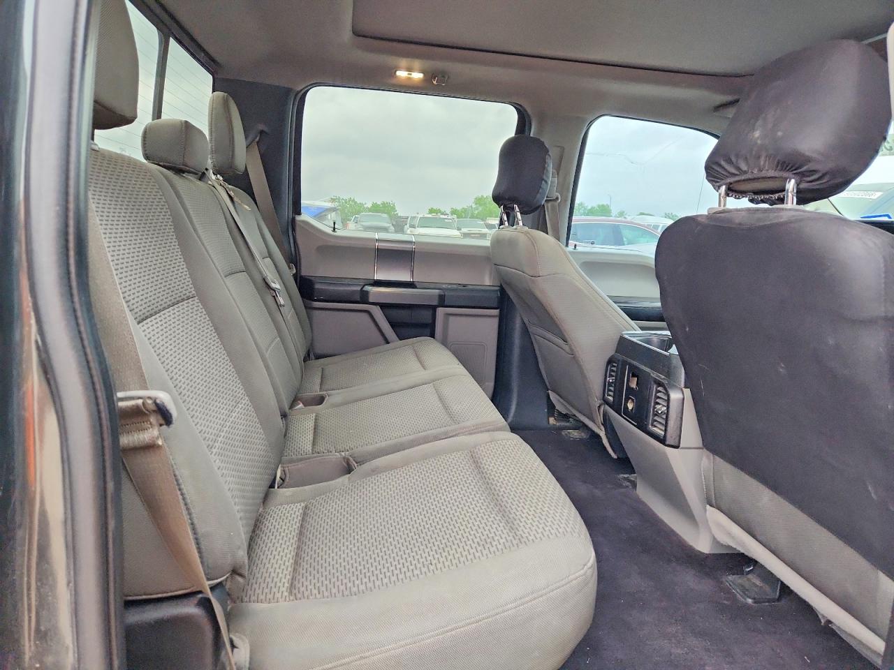 2015 FORD F150 SUPERCREW photo 28
