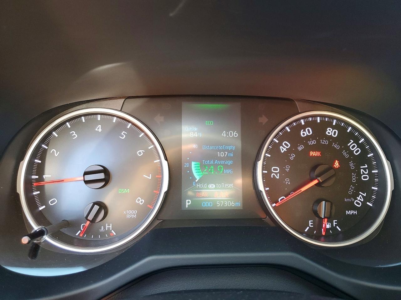 2022 TOYOTA RAV4 XLE PREMIUM photo 17