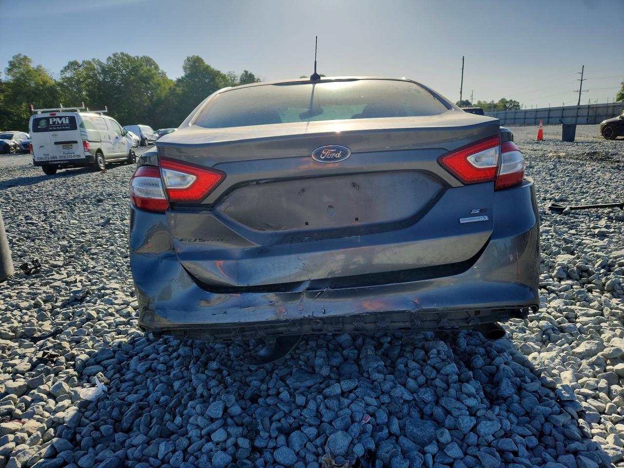 2013 FORD FUSION SE photo 6
