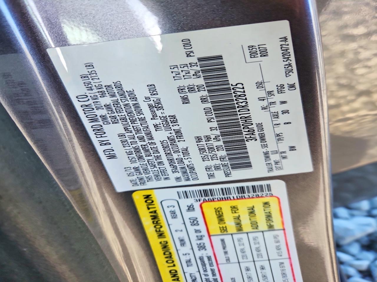 2013 FORD FUSION SE photo 13