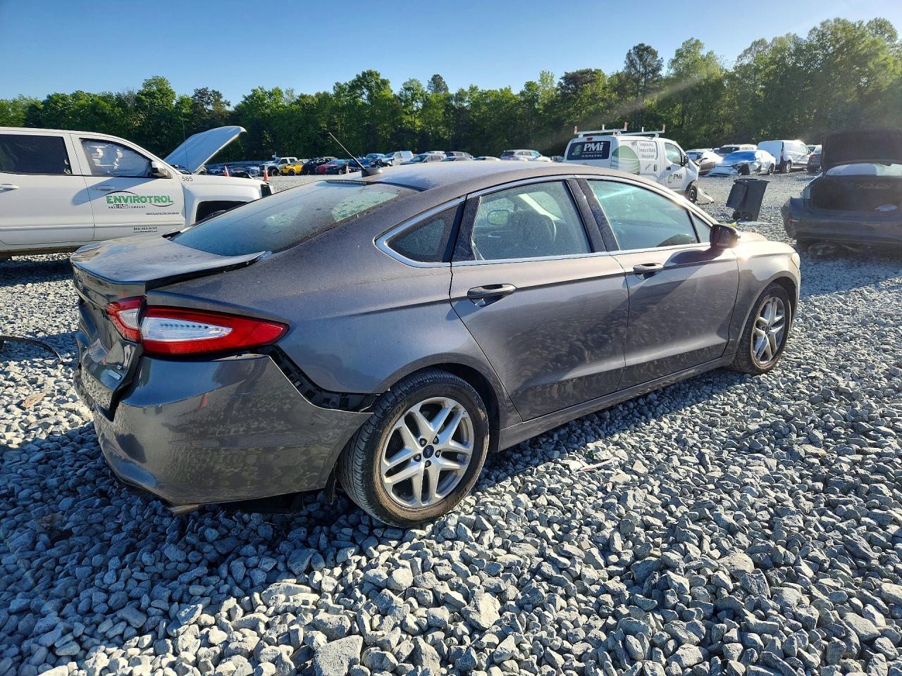 2013 FORD FUSION SE photo 3