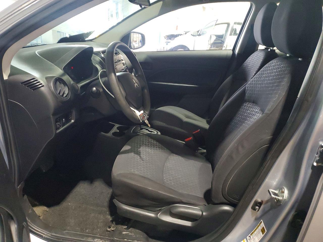 2015 MITSUBISHI MIRAGE DE photo 13