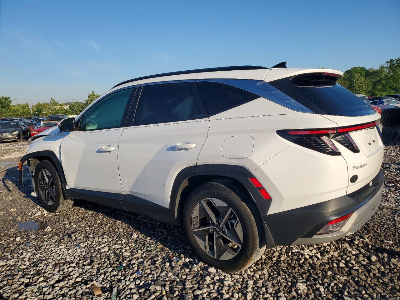 2025 HYUNDAI TUCSON SEL photo 3