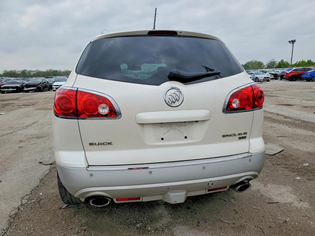 2011 BUICK ENCLAVE CXL photo 6